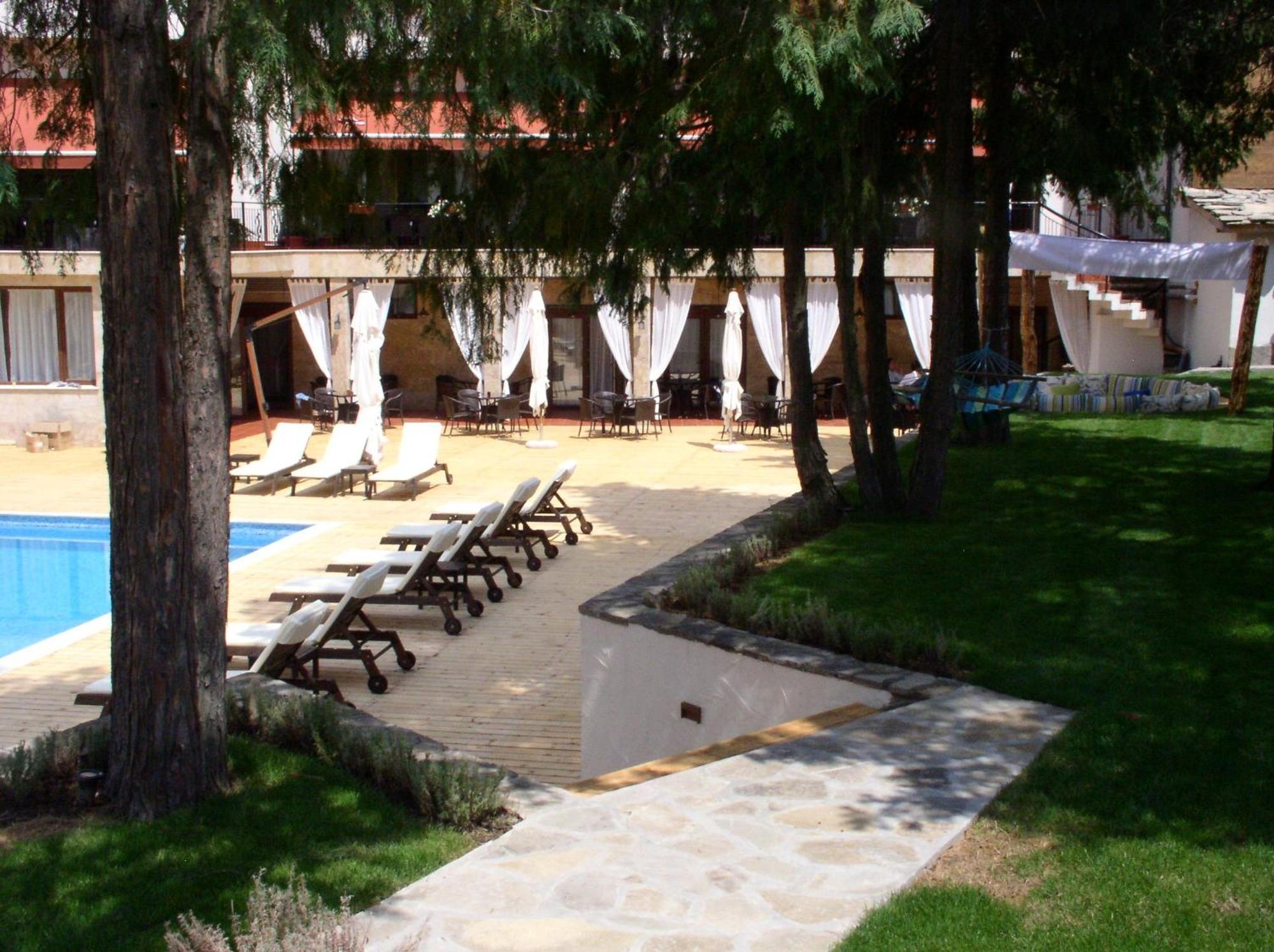 Hotel Par Avion Априлци Экстерьер фото